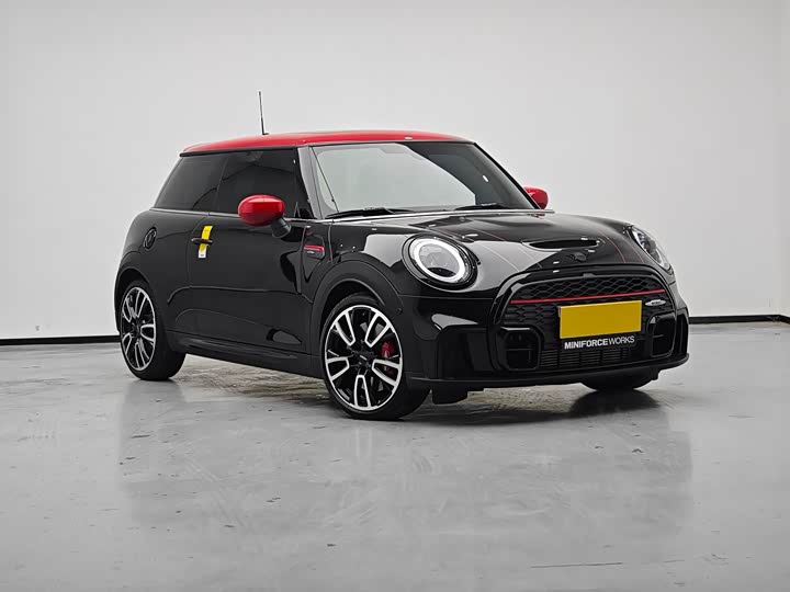 Mini Mini JCW, 2022 — фото 5 из 9