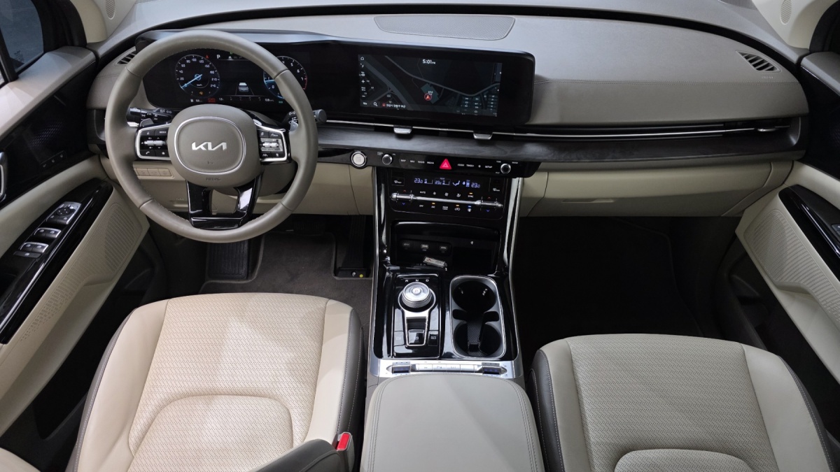 Kia Carnival, 2022 — фото 7 из 12