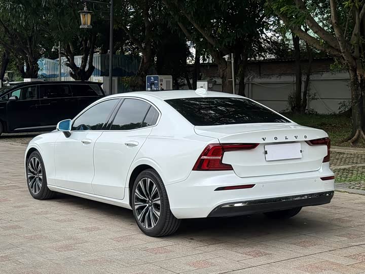 Volvo S60, 2024 — фото 9 из 9