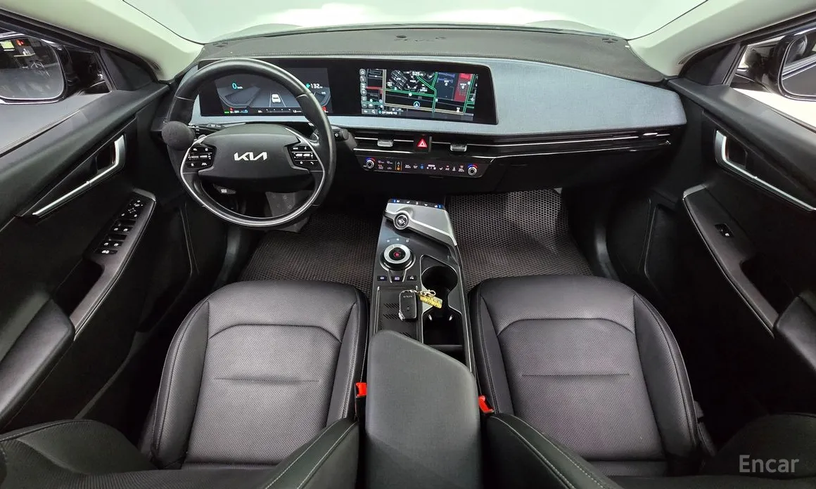 Kia EV6, 2022 — фото 7 из 12