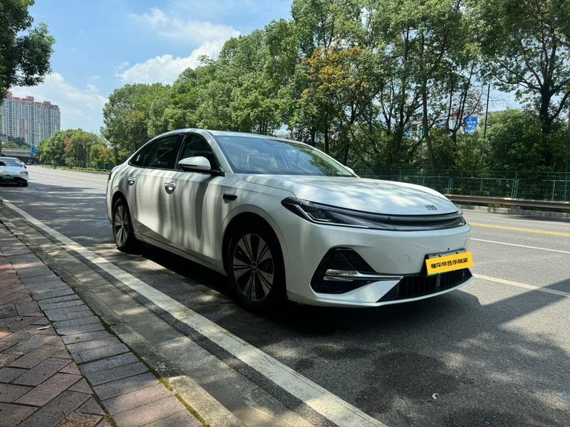 Geely Galaxy A7, 2025 — фото 3 из 11