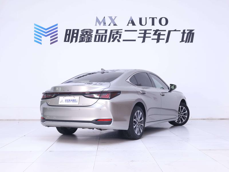Lexus ES, 2025 — фото 4 из 12
