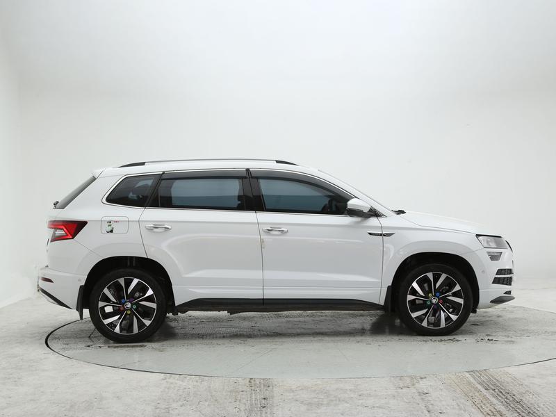 Skoda Karoq, 2023 — фото 7 из 12
