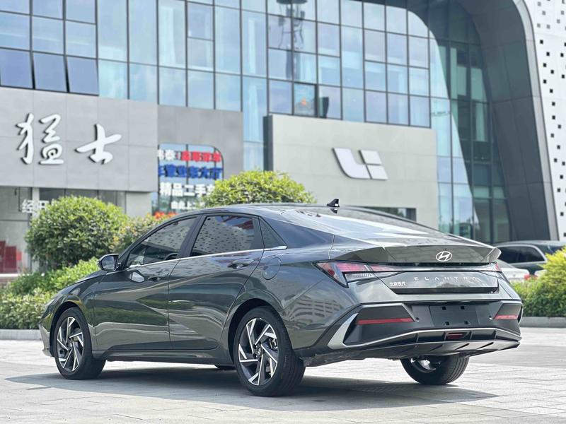 Hyundai Elantra N line, 2024 — фото 4 из 10