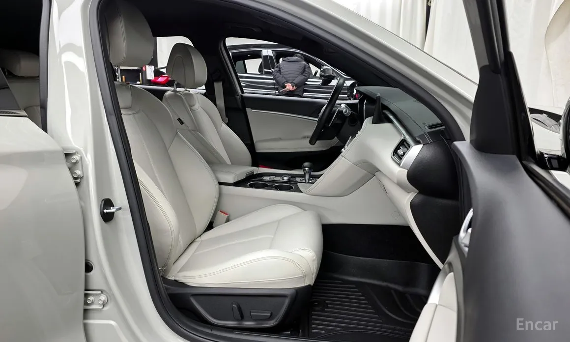 Genesis G70, 2023 — фото 11 из 12