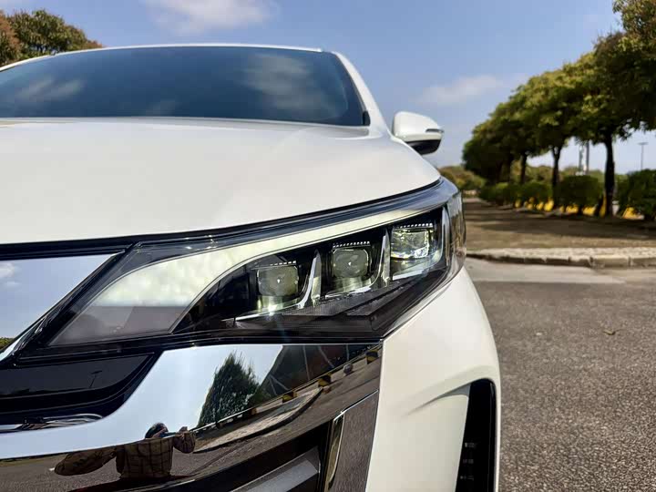 GAC Trumpchi M6, 2025 — фото 6 из 9
