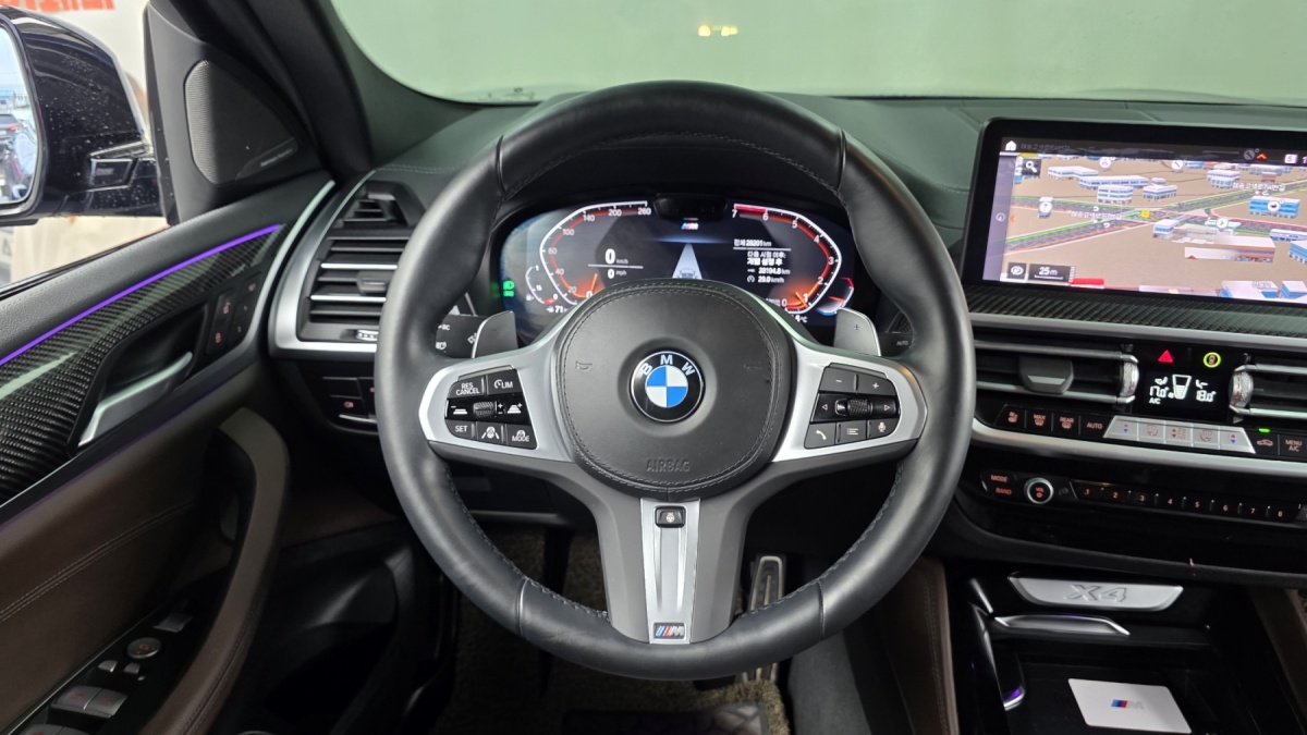BMW X4, 2023 — фото 12 из 12