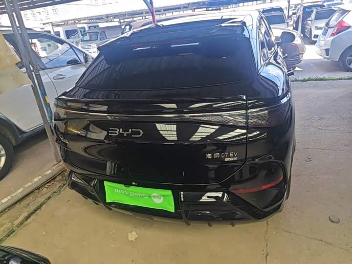 BYD Sea Lion 07 EV, 2025 — фото 6 из 9