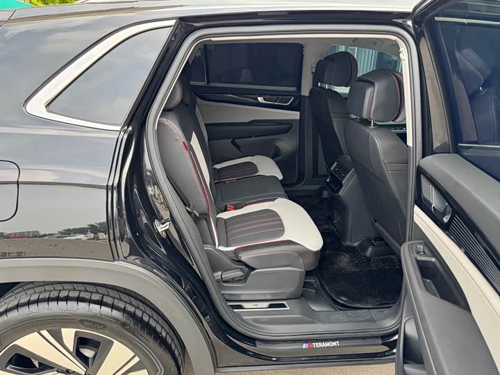Volkswagen Teramont X, 2023 — фото 12 из 12