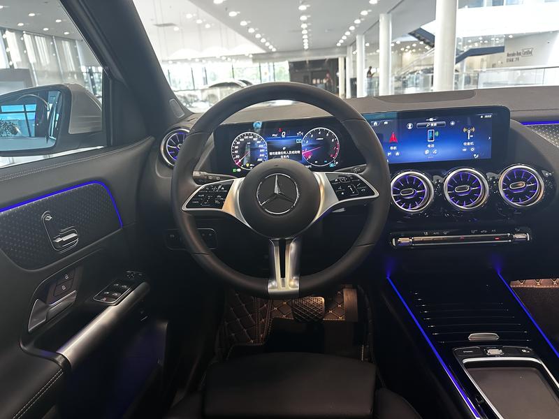 Mercedes-Benz GLA-Class, 2025 — фото 9 из 12