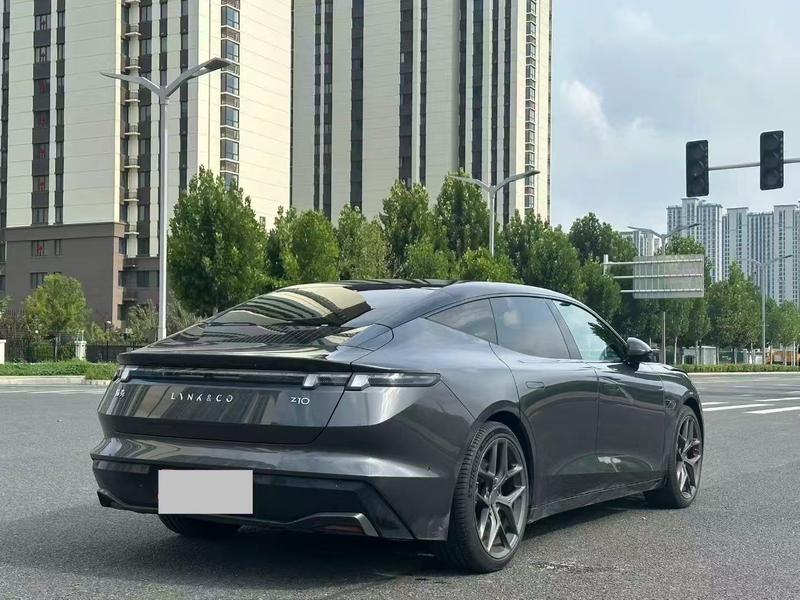 Lynk & Co Z10, 2024 — фото 5 из 9