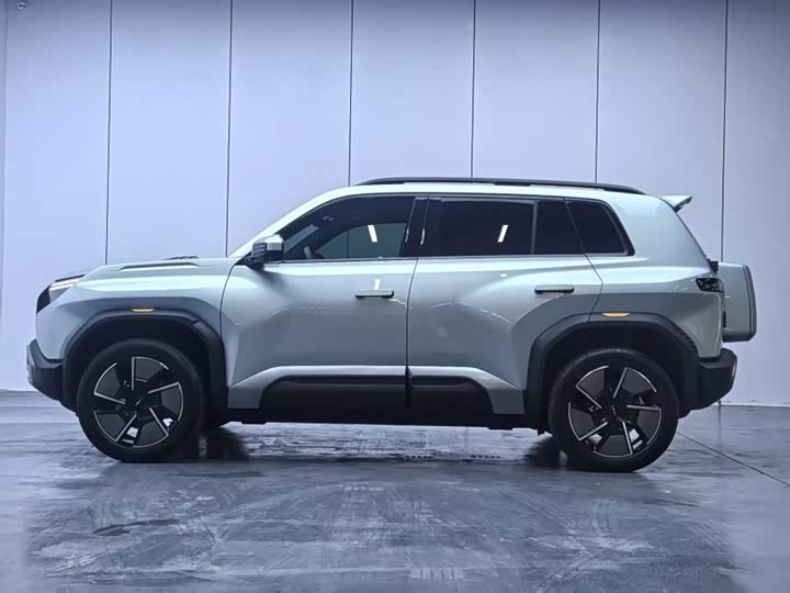 BYD FangChengBao Titanium 3 (Tai 3), 2025 — фото 6 из 9