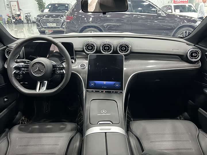 Mercedes-Benz C-Class, 2024 — фото 8 из 9