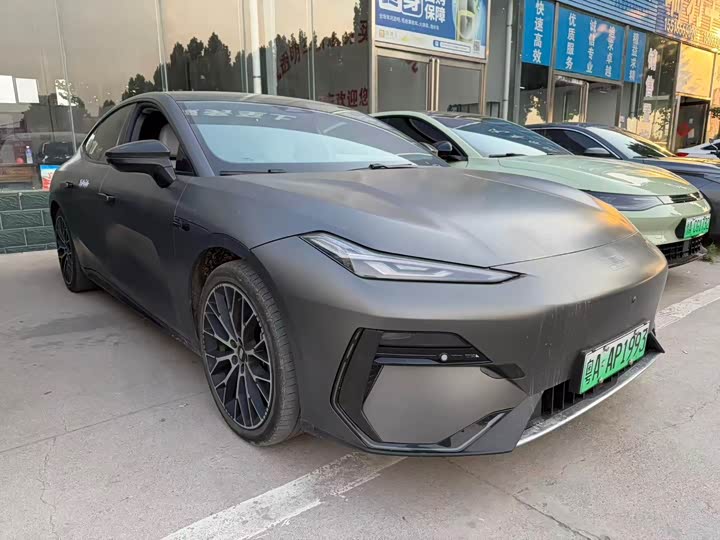 Geely Galaxy E8, 2024 — фото 3 из 9