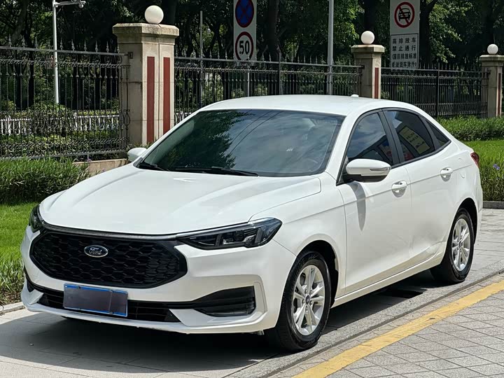 Ford Escort, 2022 — купить в Ижевске под ключ