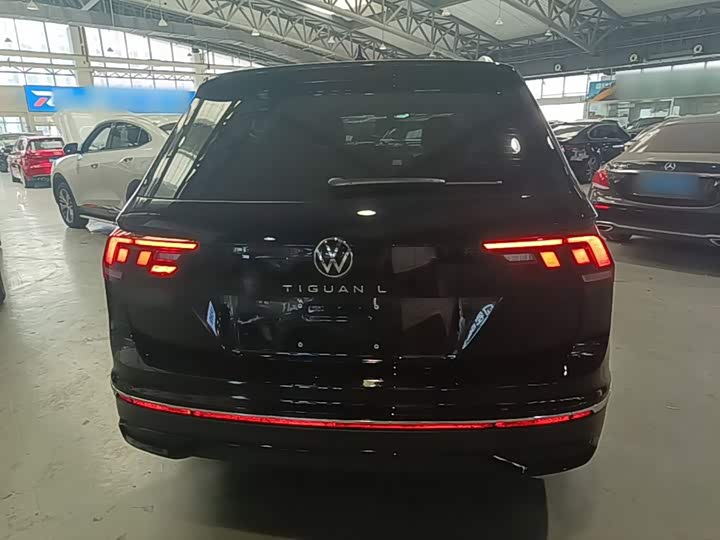 Volkswagen Tiguan L Pro, 2026 — фото 6 из 9