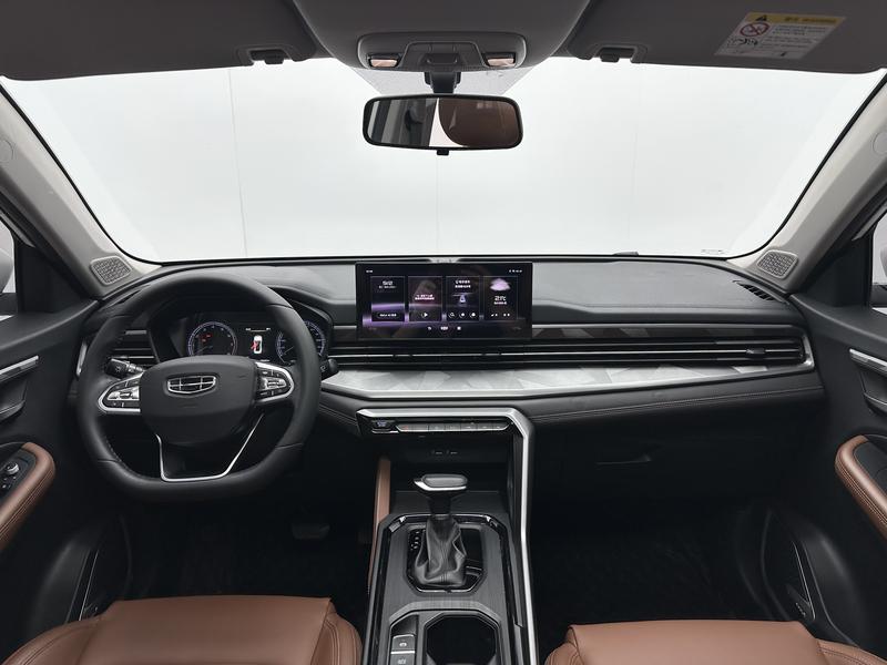 Geely Vision X6, 2023 — фото 7 из 12