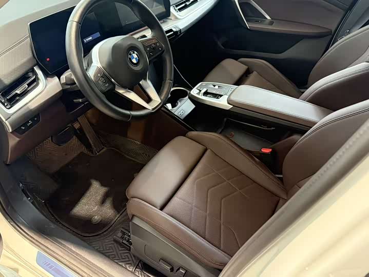 BMW X2, 2025 — фото 6 из 9