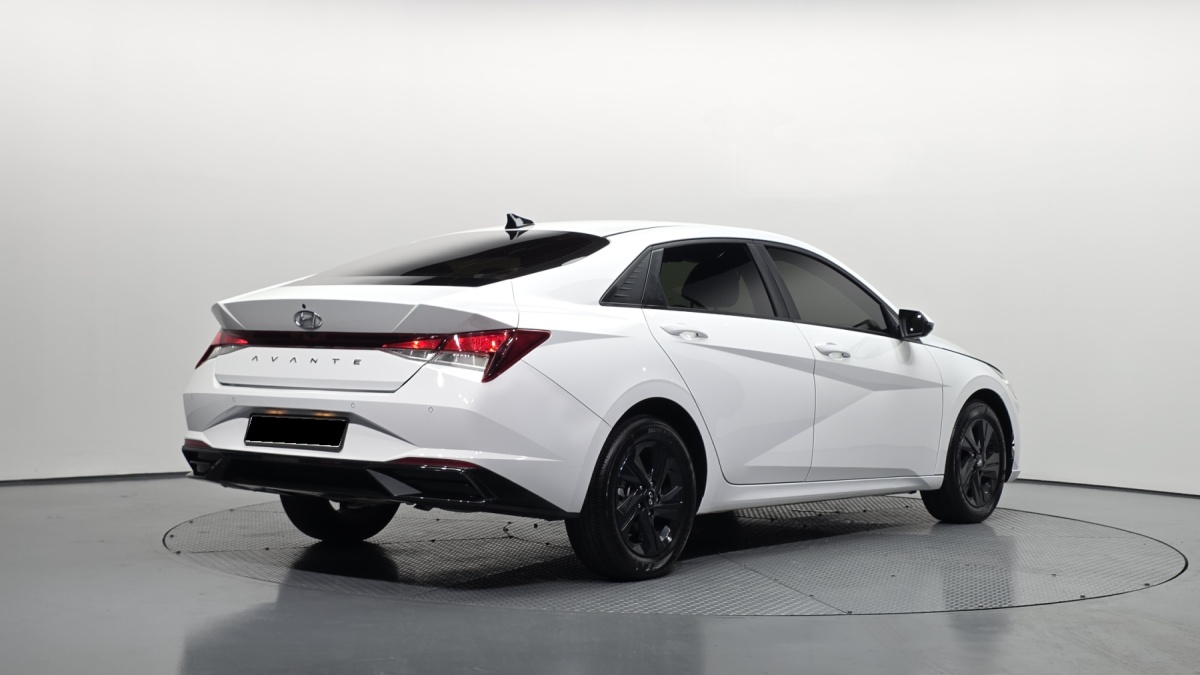 Hyundai Avante, 2022 — фото 2 из 12