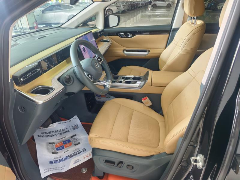 GAC Trumpchi E8, 2023 — фото 10 из 12