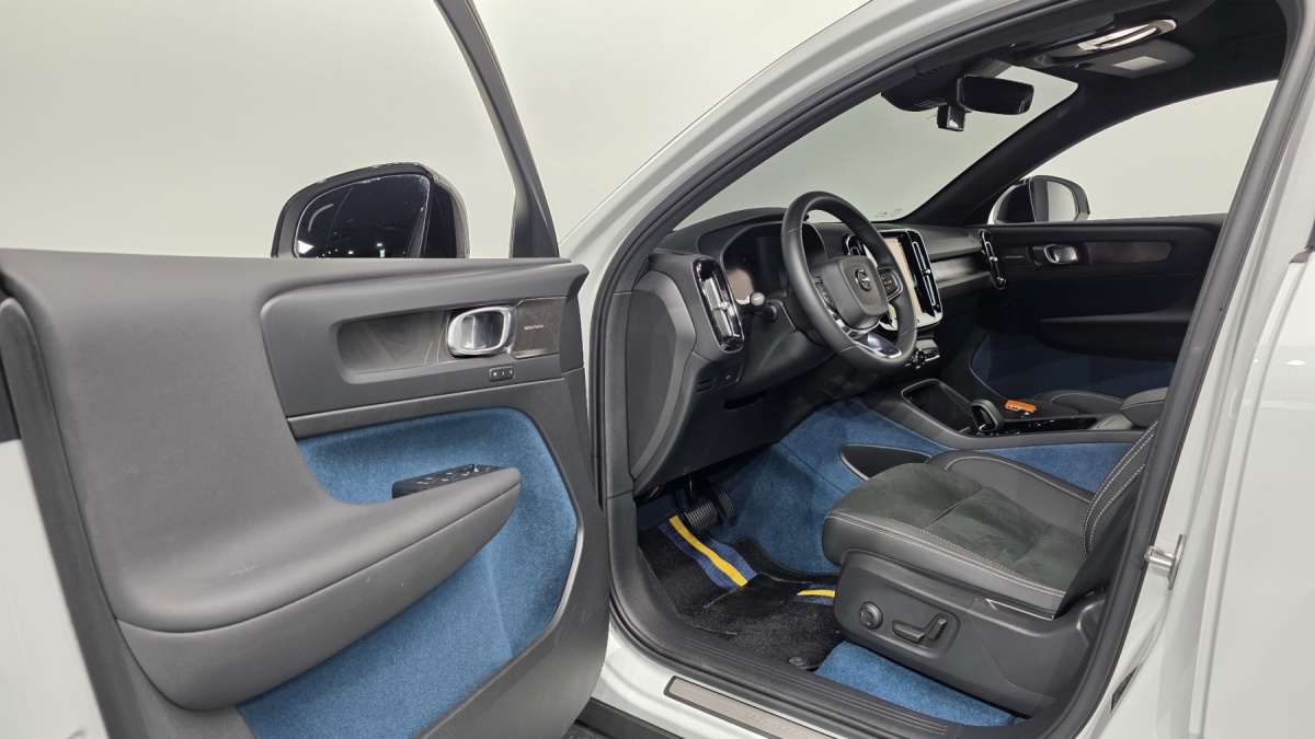 Volvo C40, 2022 — фото 9 из 12