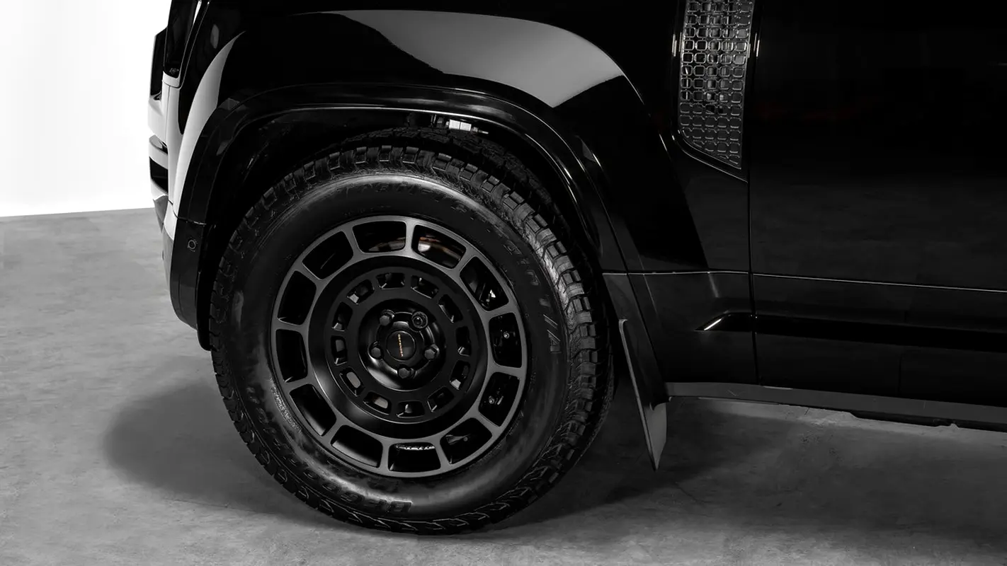 Land Rover Defender, 2026 — фото 4 из 10