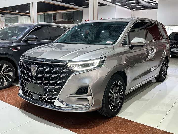 Roewe iMax 8, 2024 — купить в Иванове под ключ
