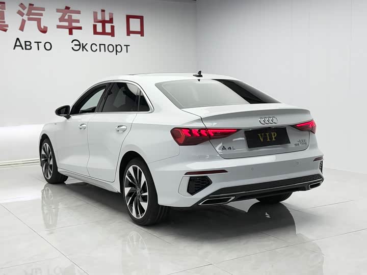 Audi A3, 2023 — фото 6 из 9