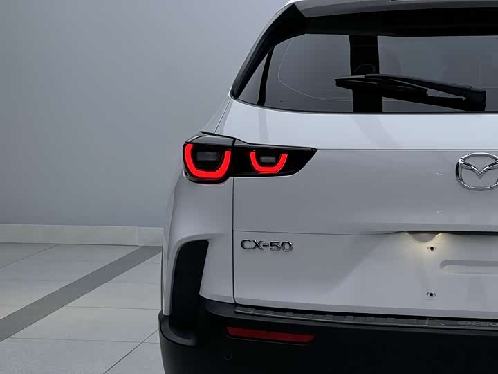 Mazda CX-50, 2023 — фото 4 из 9