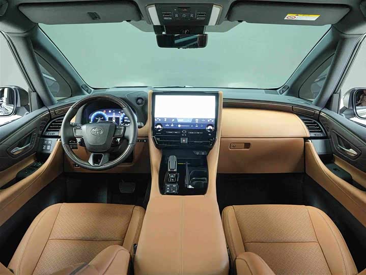 Toyota Alphard, 2024 — фото 6 из 9