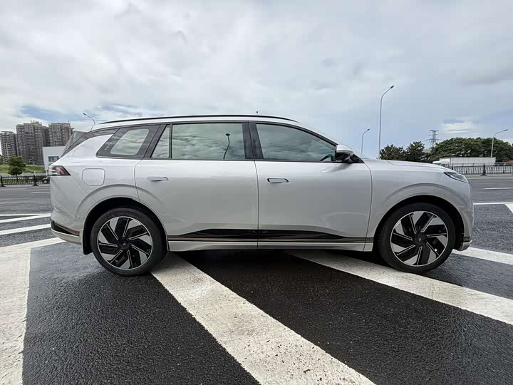 Dongfeng Yipai eπ 008, 2024 — фото 7 из 9
