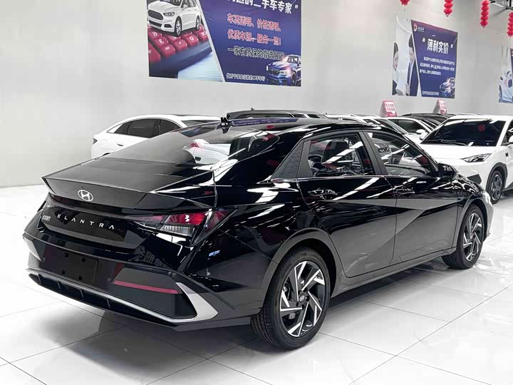 Hyundai Elantra N line, 2025 — фото 4 из 9
