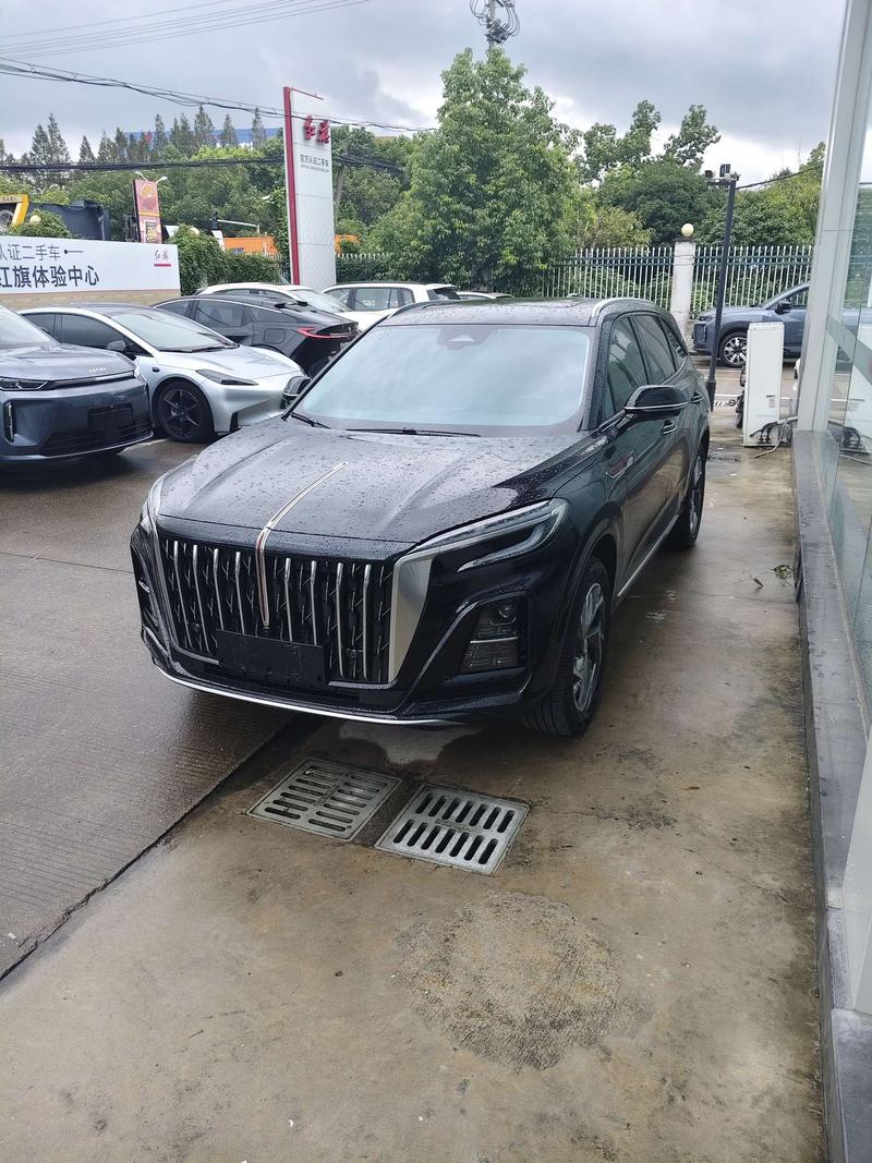 Hongqi HS3 Hybrid, 2026 — купить в Липецке под ключ