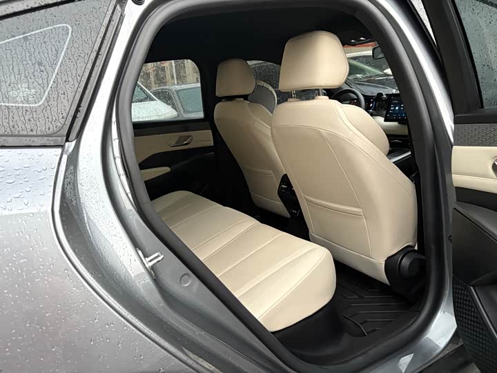 BYD Qin Plus, 2025 — фото 8 из 9