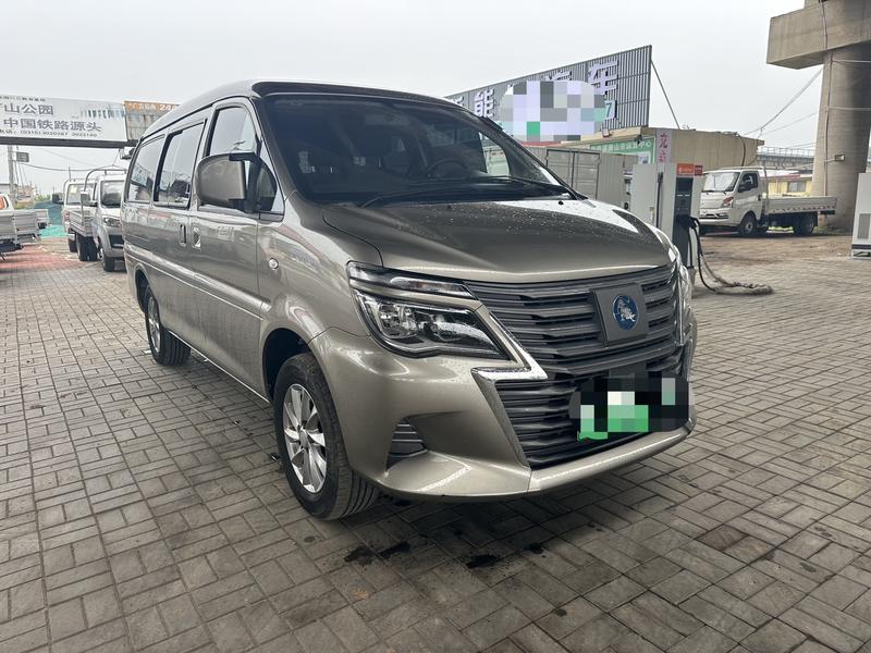 Dongfeng Forthing Lingzhi M5 EV, 2025 — фото 3 из 11