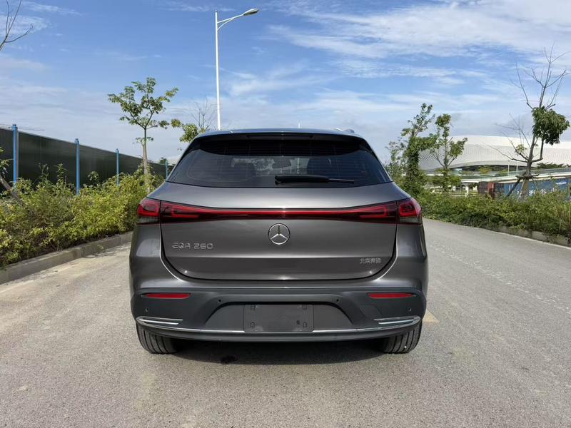 Mercedes-Benz EQA, 2023 — фото 4 из 10