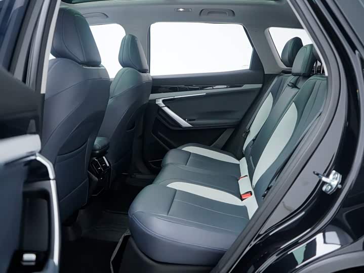 Geely Atlas L, 2024 — фото 6 из 9