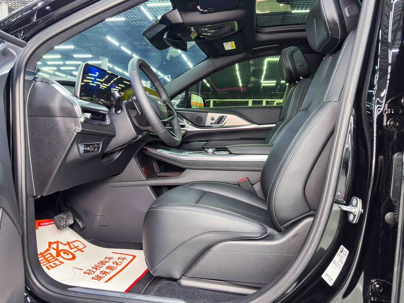 Cadillac XT5, 2025 — фото 9 из 12