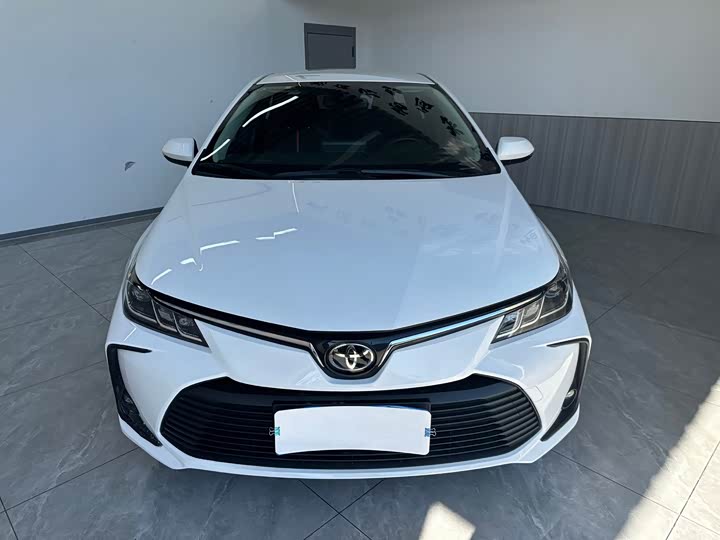Toyota Corolla, 2022 — фото 2 из 9