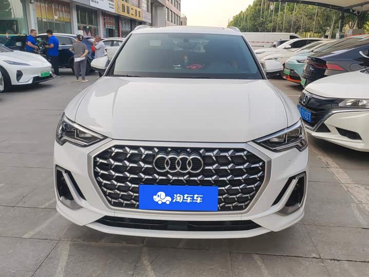 Audi Q3, 2025 — фото 2 из 9