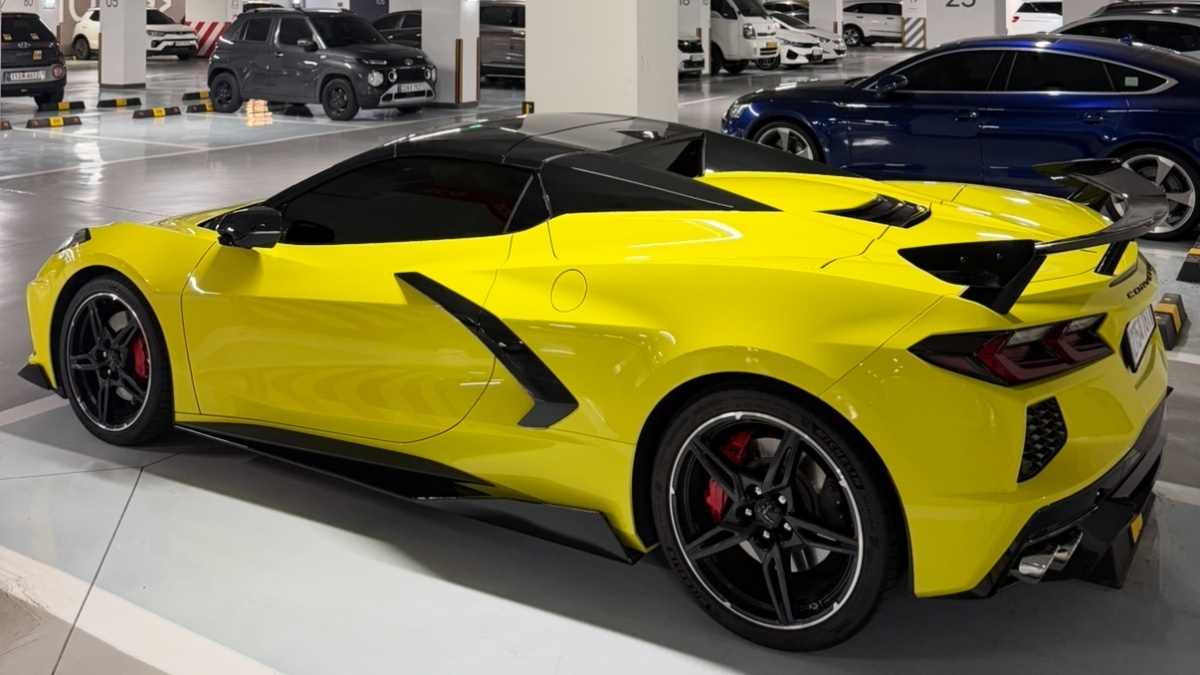 Chevrolet Corvette, 2023 — фото 3 из 12