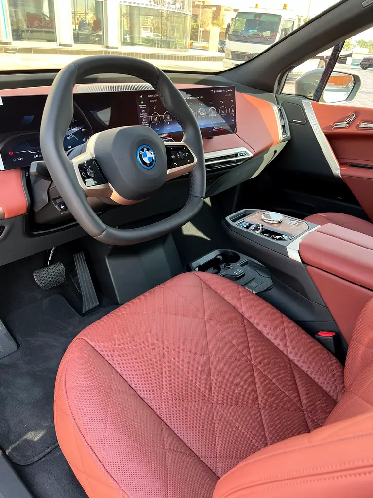 BMW iX, 2025 — фото 7 из 8