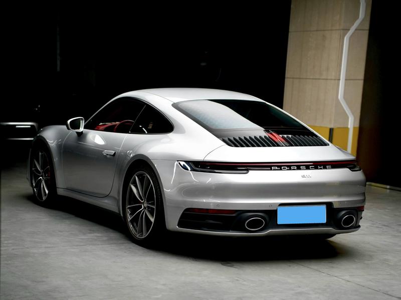 Porsche 911, 2022 — фото 4 из 11