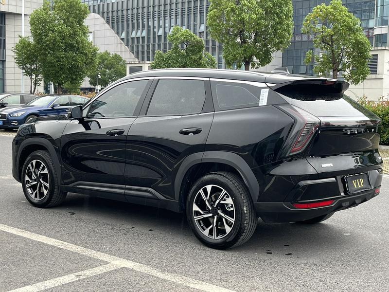 Geely Atlas L, 2026 — фото 5 из 11