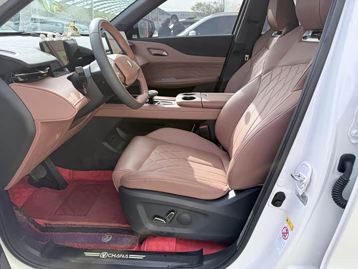 Changan UNI-Z Hybrid, 2025 — фото 7 из 9