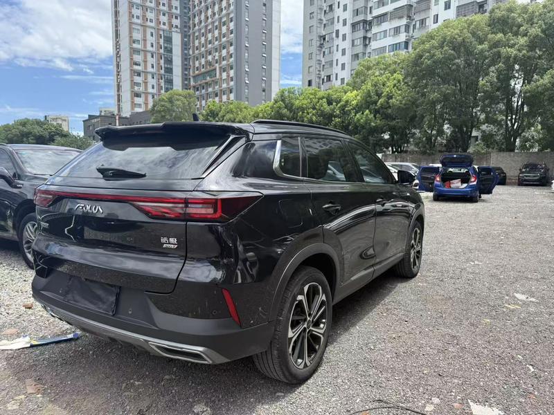 Dongfeng Aeolus Yixuan GS, 2023 — фото 6 из 11