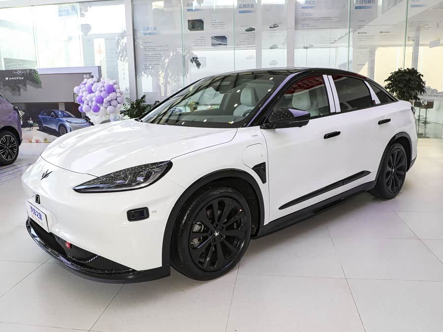 BAIC Arcfox Alpha S6, 2026 — купить в Воронеже под ключ