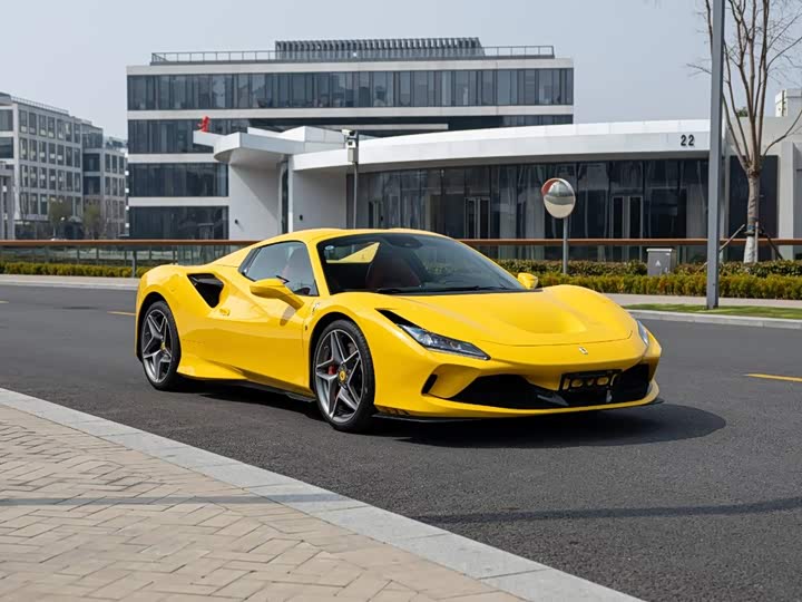 Ferrari F8, 2022 — фото 3 из 9