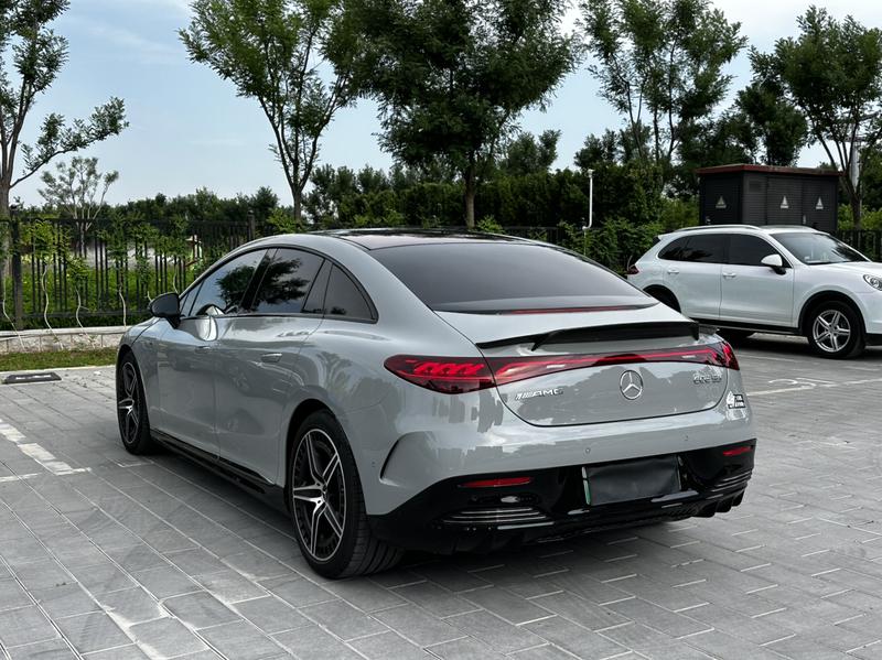 Mercedes-Benz EQE AMG, 2023 — фото 4 из 10