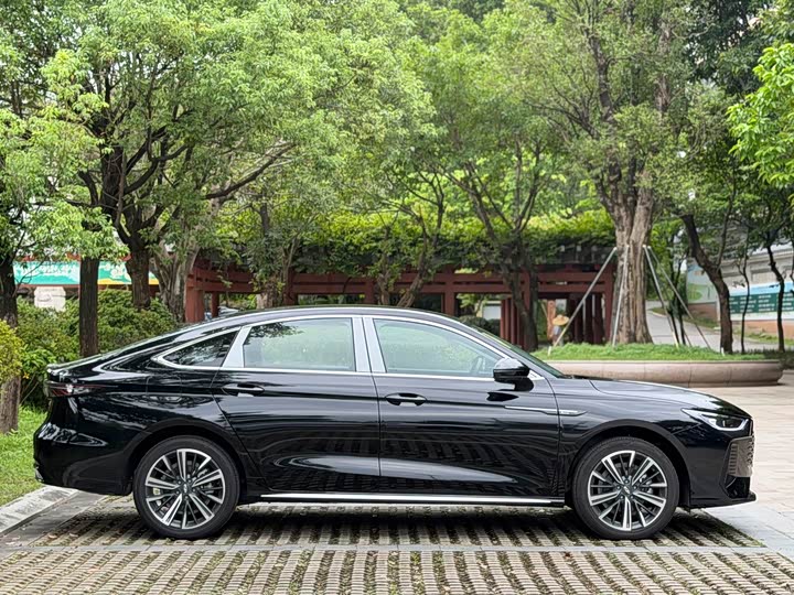 Chery Arrizo 8 Pro, 2026 — фото 5 из 9